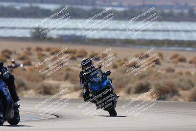 media/Dec-18-2022-SoCal Trackdays (Sun) [[8099a50955]]/Turn 7 Backside (1125am)/